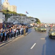 Por diversos municipios, los habaneros mantuvieron el cordón humano para acompañar el cortejo fúnebre. Fuente: Teniente coronel (R) Francy Espinosa González